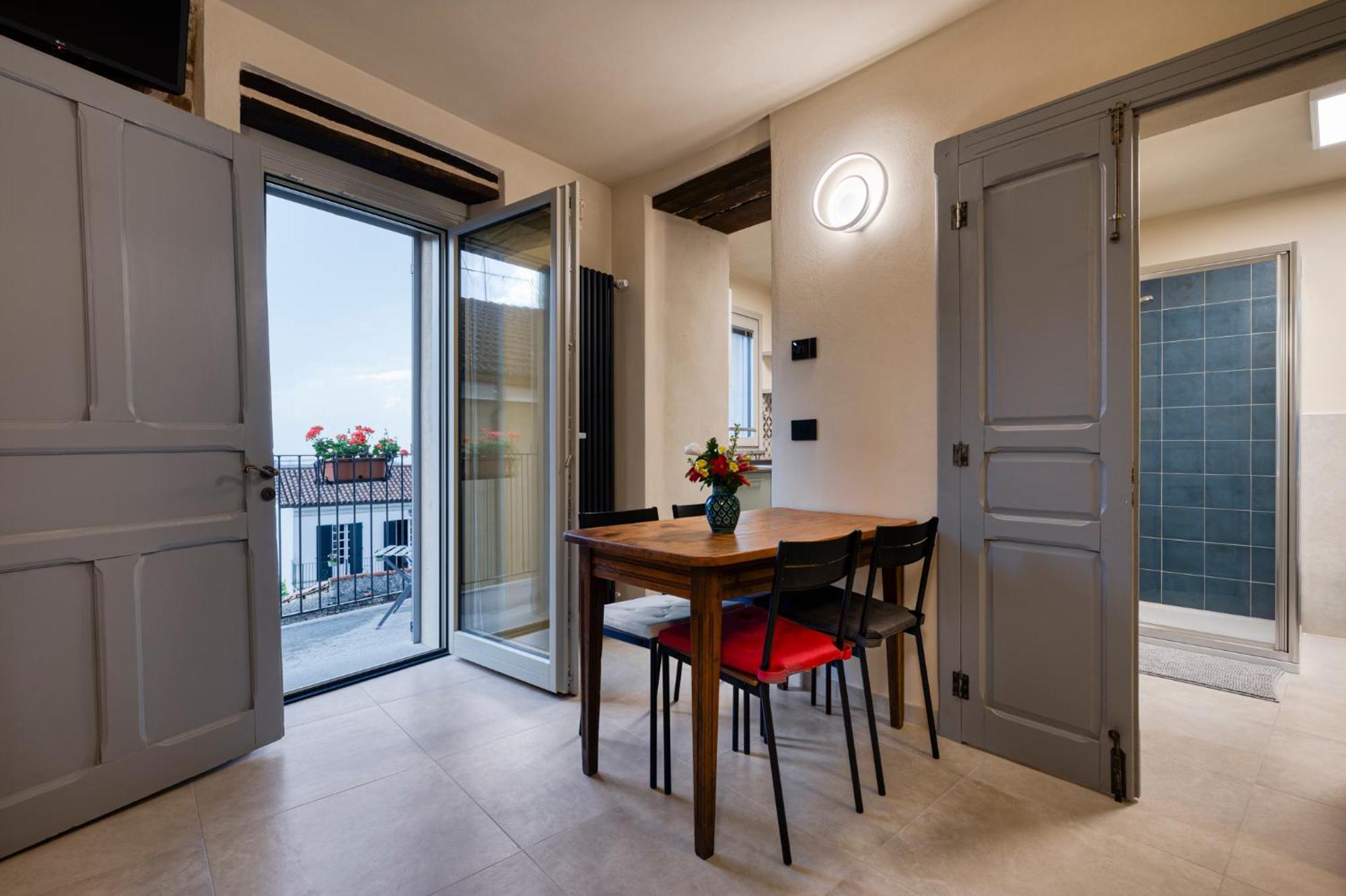 La Casa Di Margot - Alloggio Blu Murazzano  Buitenkant foto