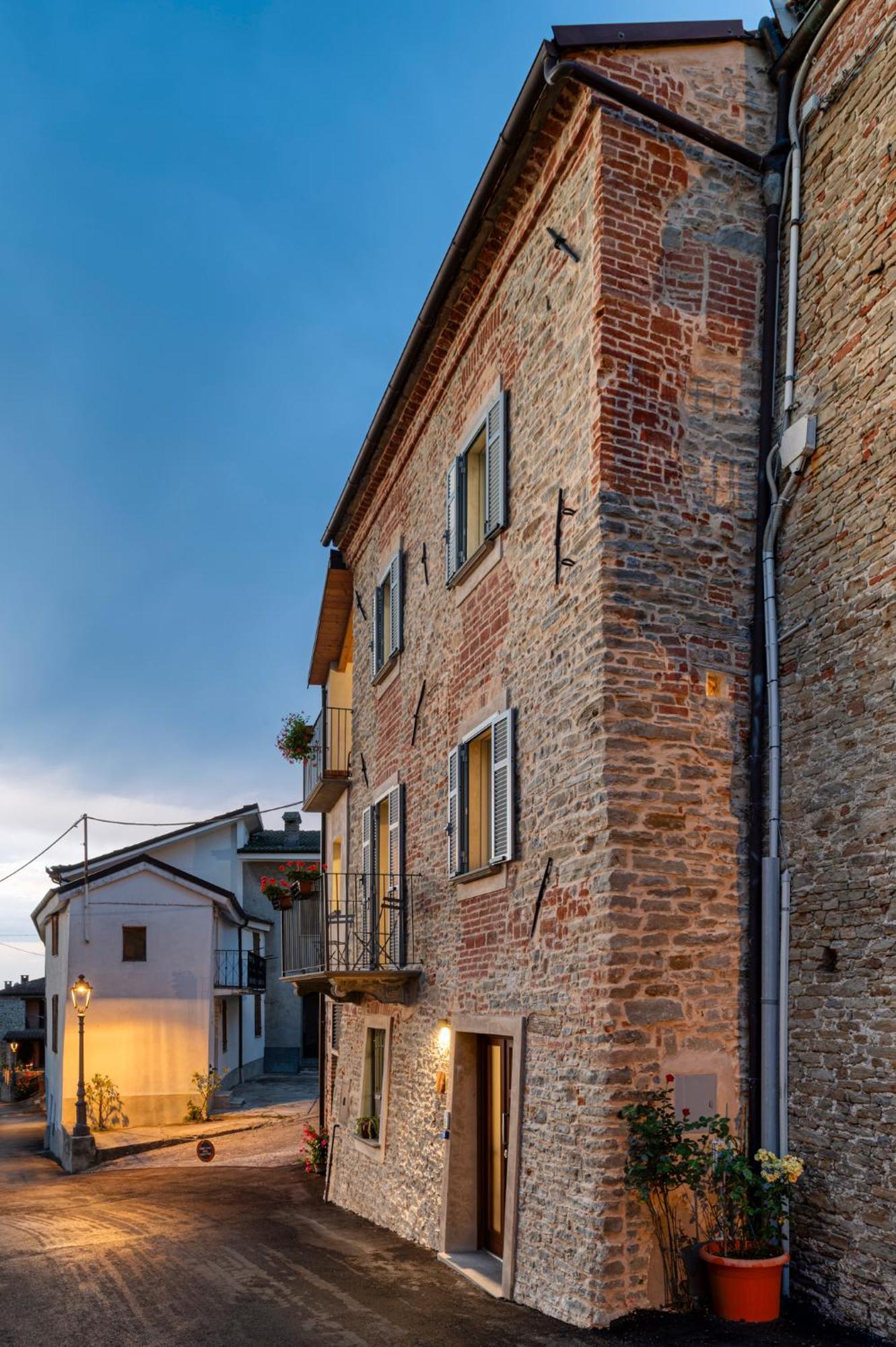 La Casa Di Margot - Alloggio Blu Murazzano  Buitenkant foto